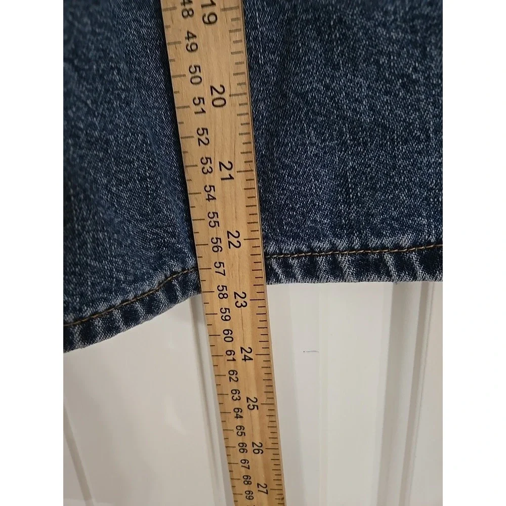 Levi's 550‎ Men's Blue Denim Shorts Distressed Relaxed Fit Size 36